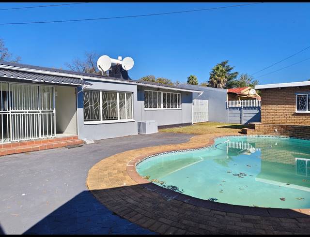 3 BEDROOM HOUSE TO LET IN SASOLBURG CENTRAL